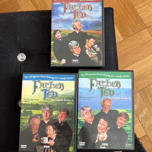 New unopened Father Ted  5 DVD set . - Picture 3 of 3